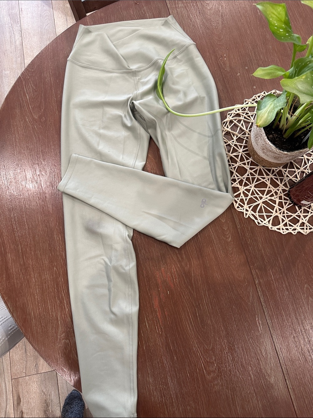 ALO Yoga Neutral Sage High-Rise Leggings